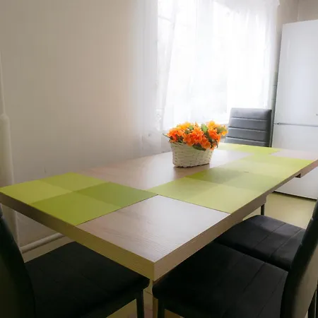 Pod Ledovcem Apartment