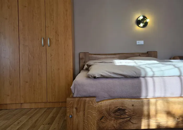 Pod Ledovcem * Mladé Buky